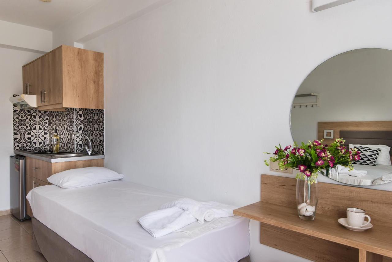 Vagelis Apartments Malia ภายนอก รูปภาพ