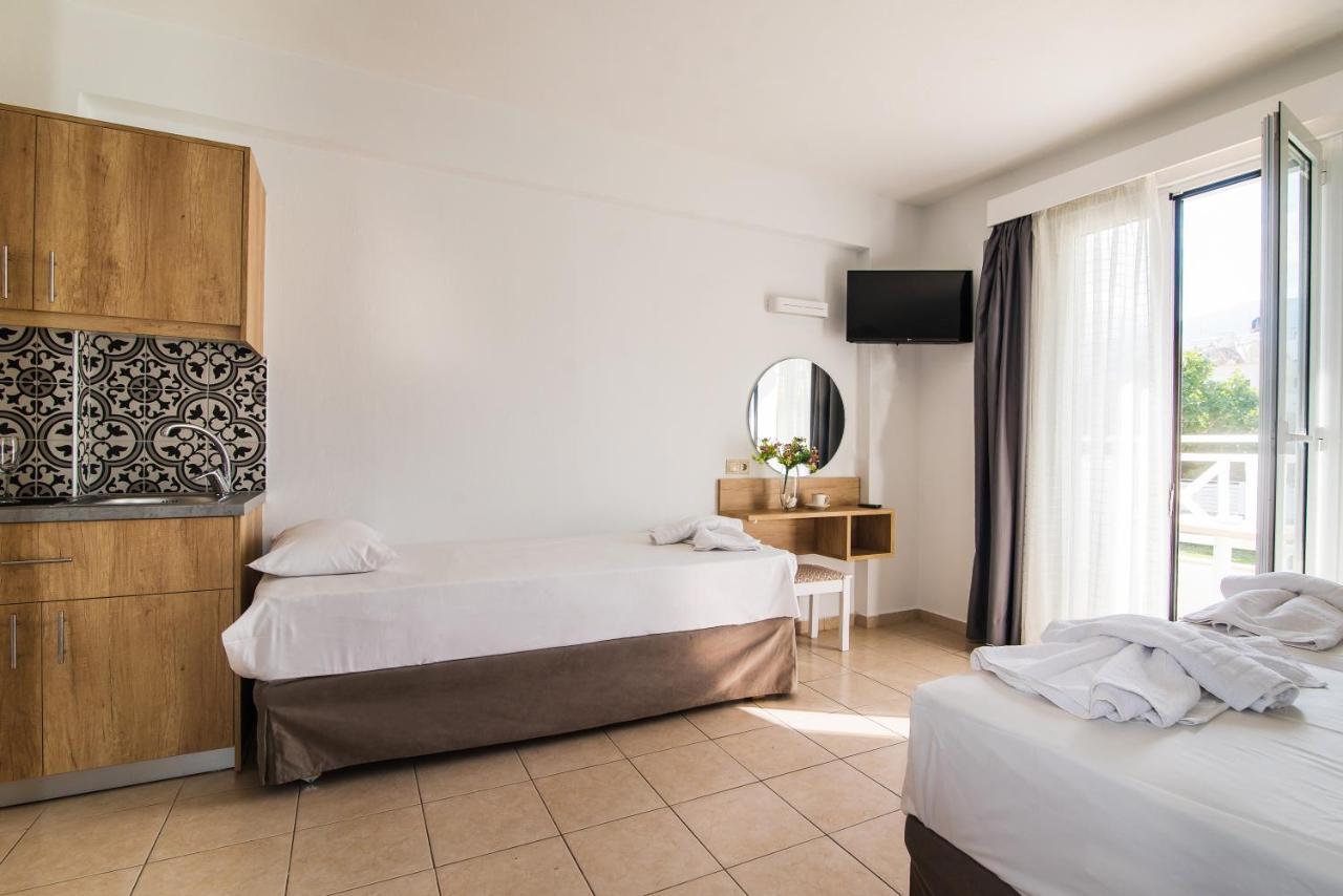 Vagelis Apartments Malia ภายนอก รูปภาพ